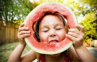 吃瓜吃到肚子抽筋视频,揭秘“吃瓜群众”的疯狂世界